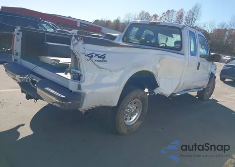 2002 Ford F-250 Lariat/Xl/Xlt z USA, uszkodzony, nr VIN 1FTNX21L02EC35591